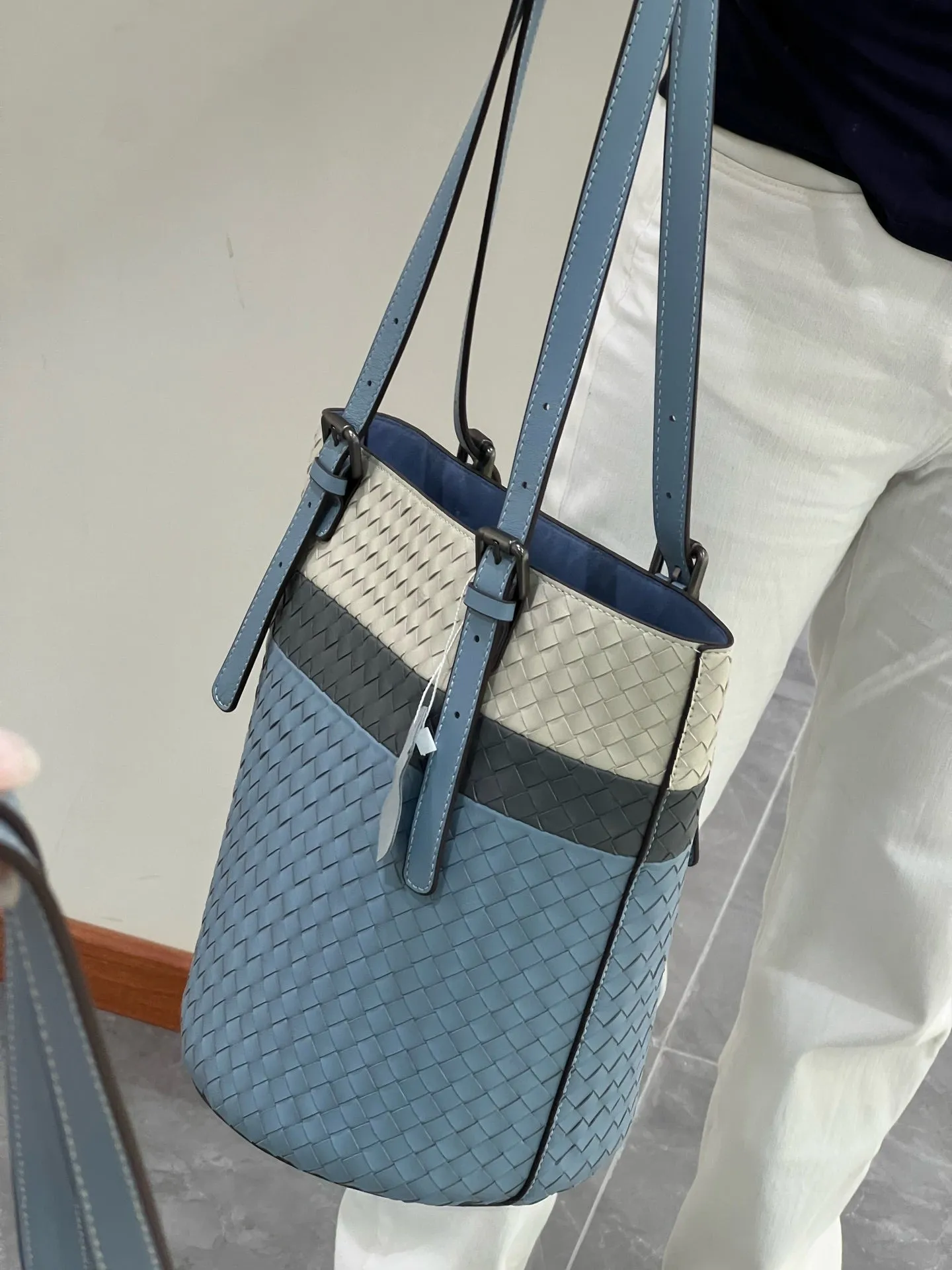 Artisan Sheepskin Bucket Shoulder Bag, Handcrafted Colour-block Weave Bag, Woven Leather Bag | Elegant Wedding Gift