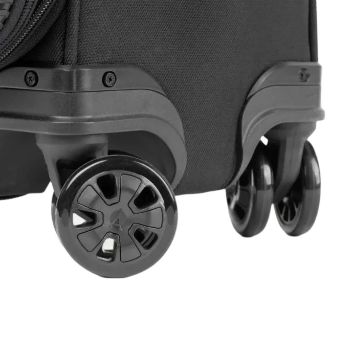Crew™ Classic Carry-On Spinner