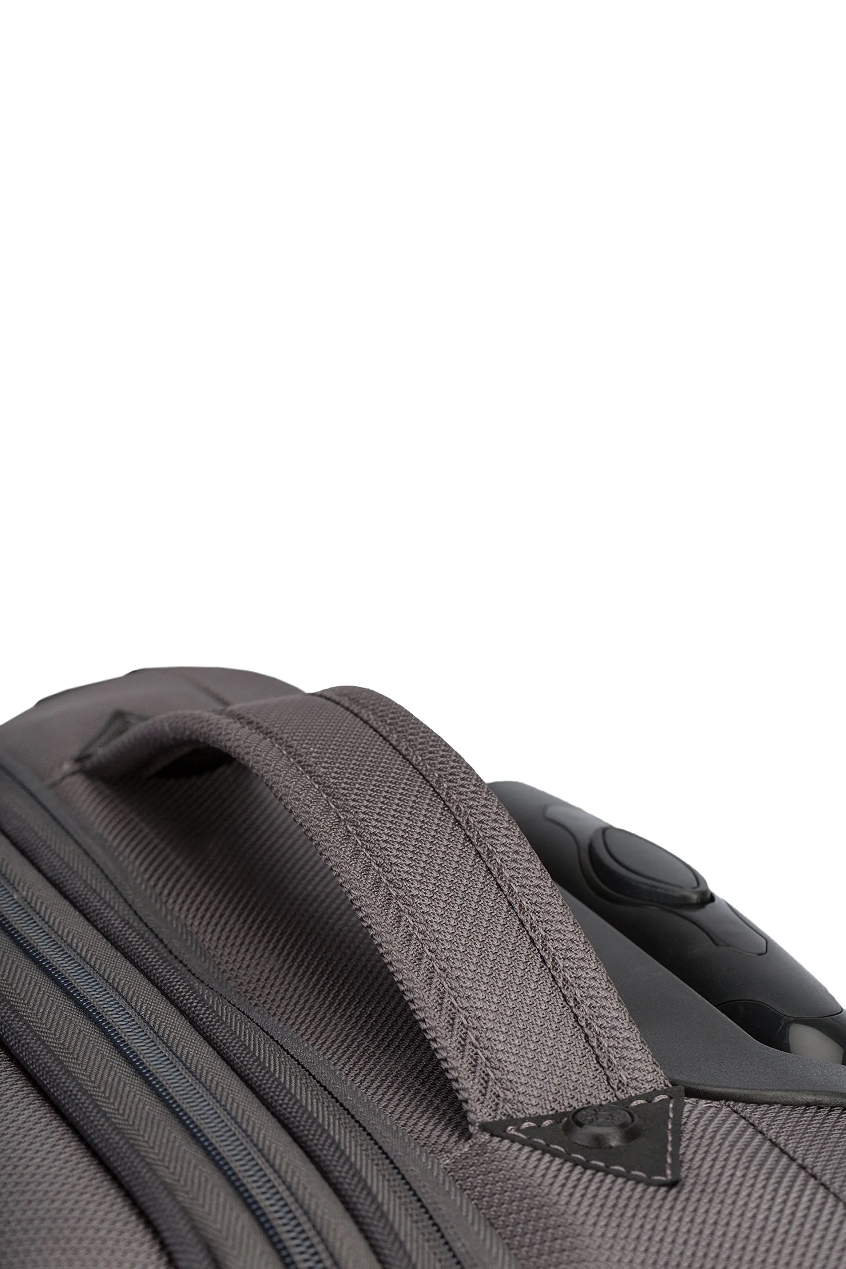 High Sierra Evanston 21" 2-Wheel Carry-On Luggage