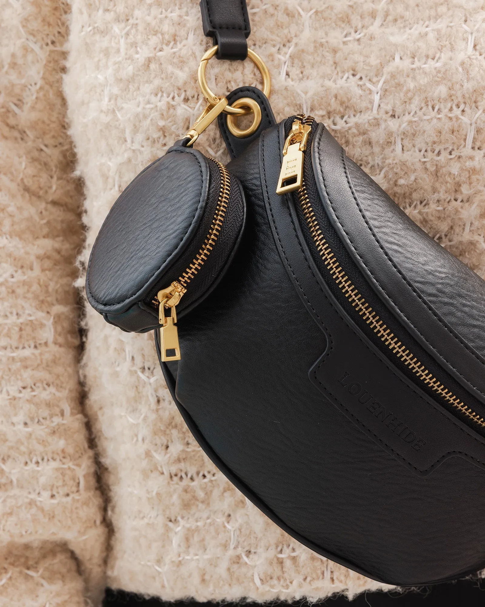 Louenhide Joey Sling Bag Black