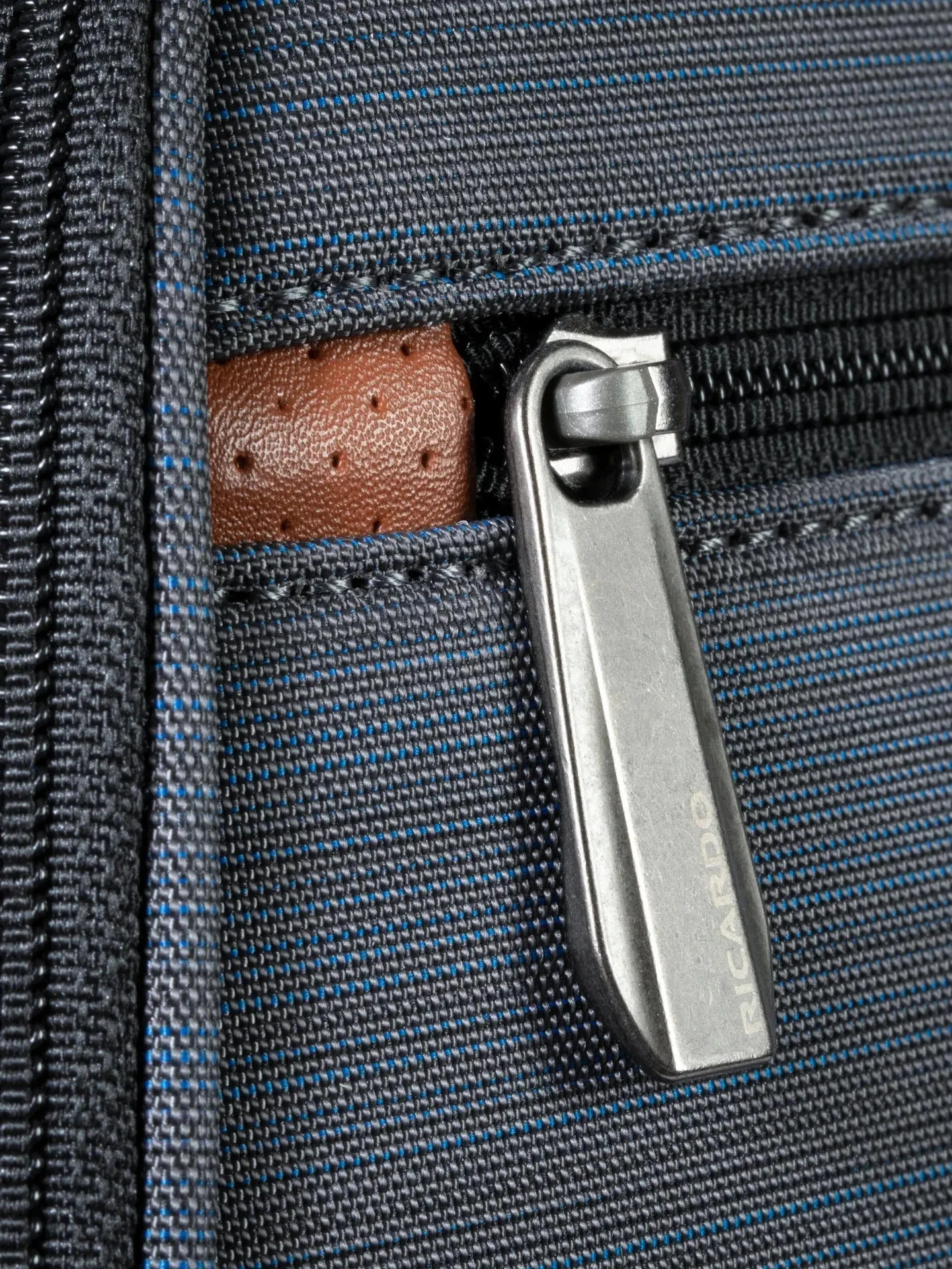 Montecito 2.0 Softside Spinner Large Check-In 30"