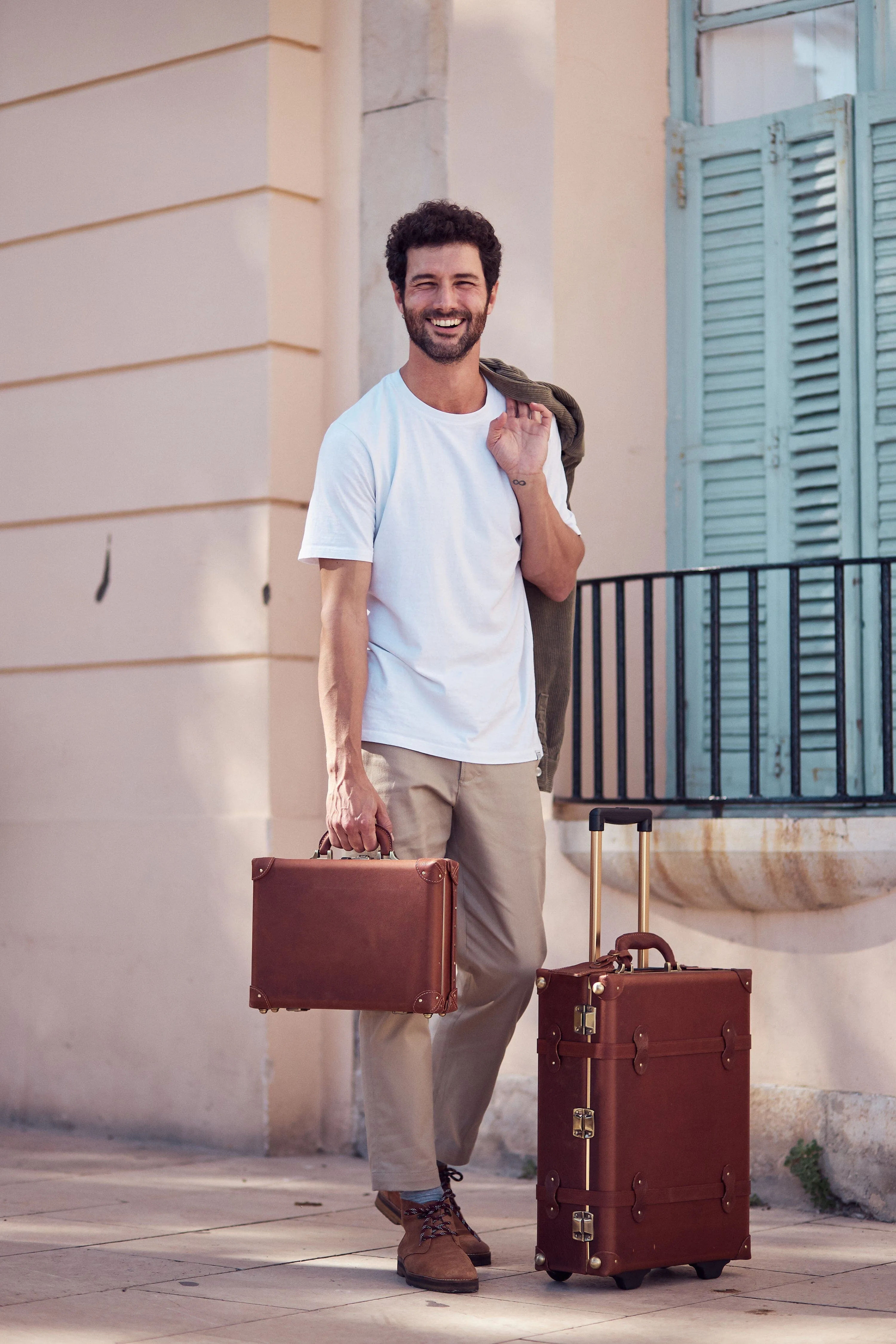 The Pioneer - Briefcase