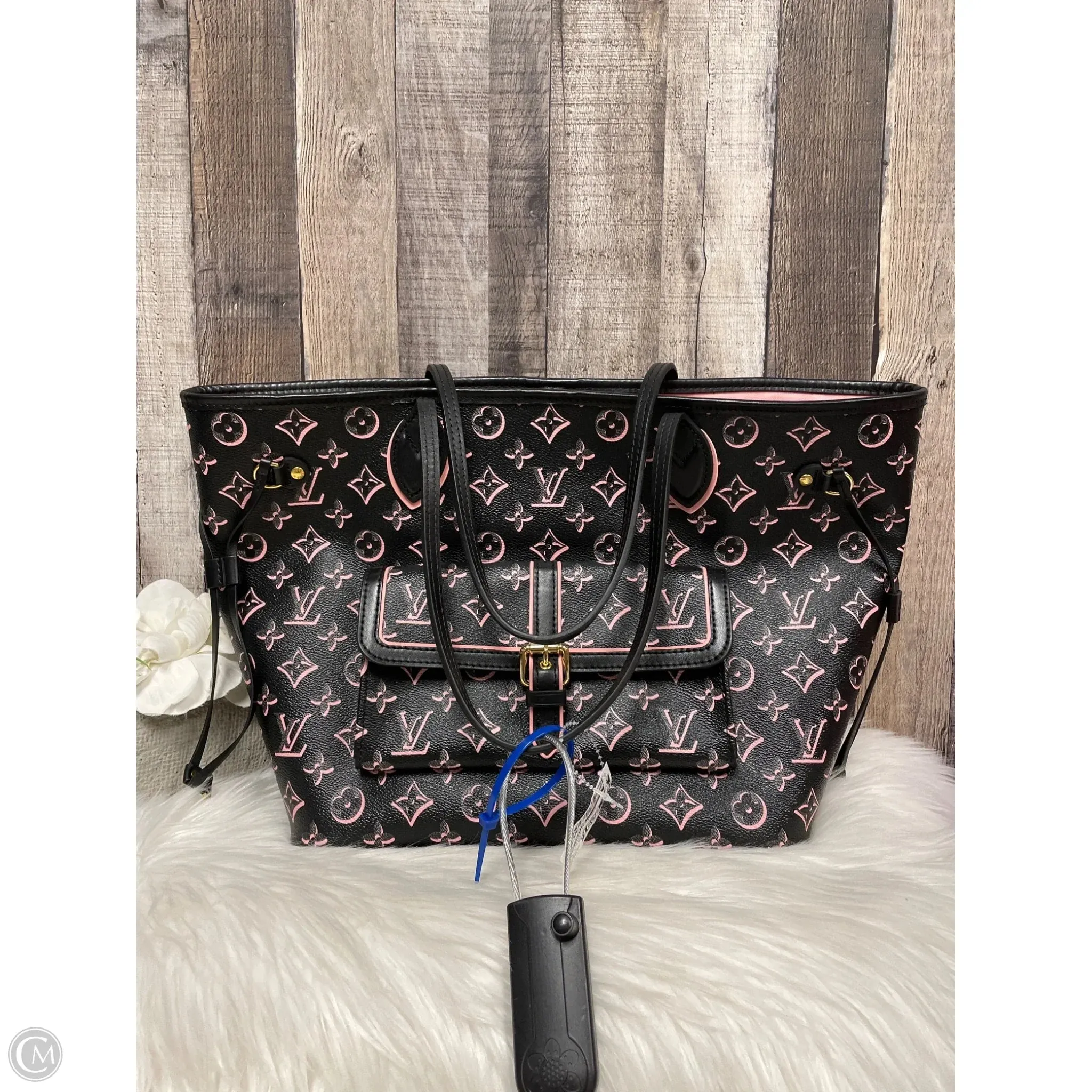 Tote Luxury Designer By Louis Vuitton, Size: Large