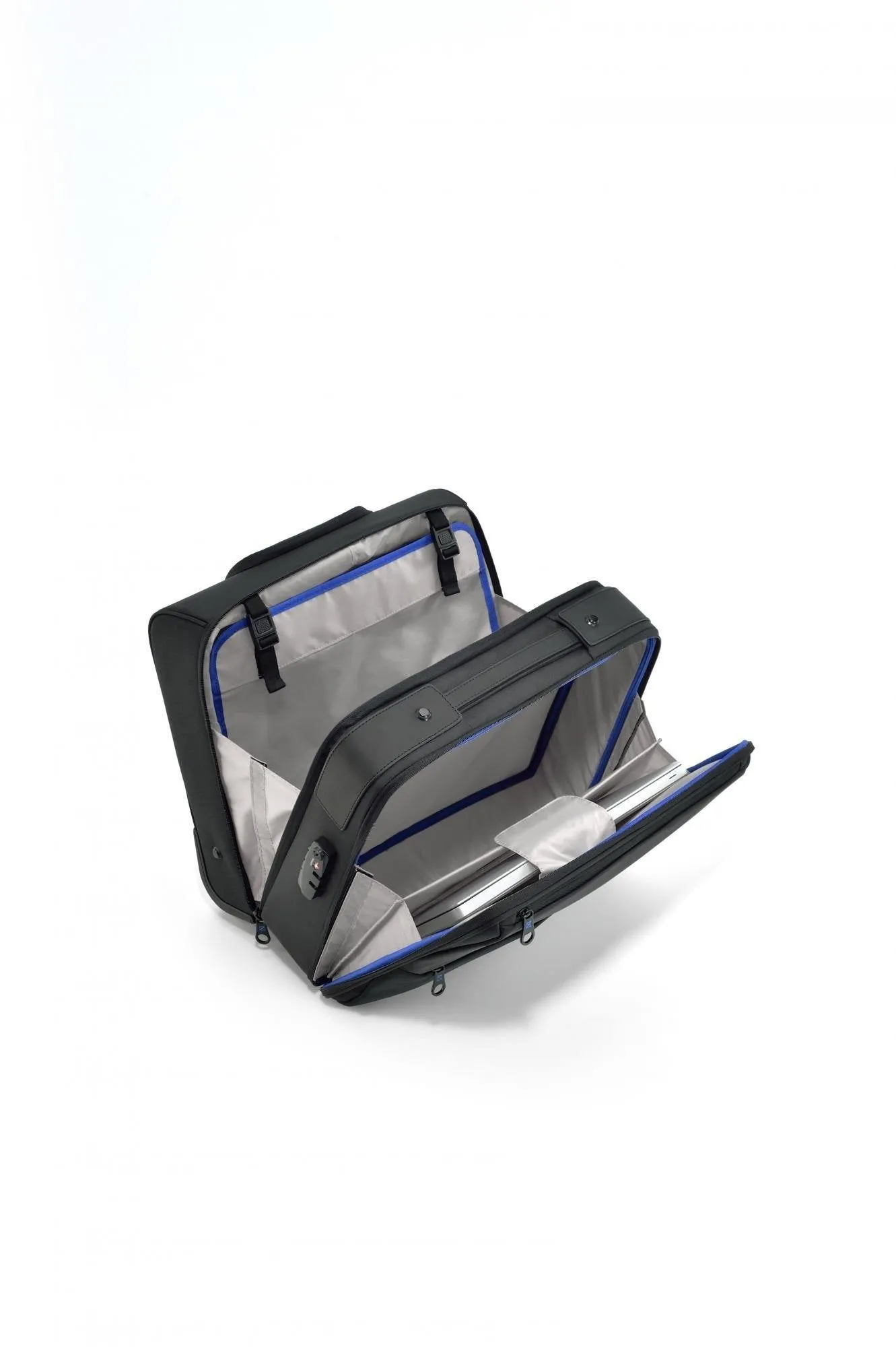 ZERO Halliburton Zero New York Greenwich 2-Wheeled Business Case